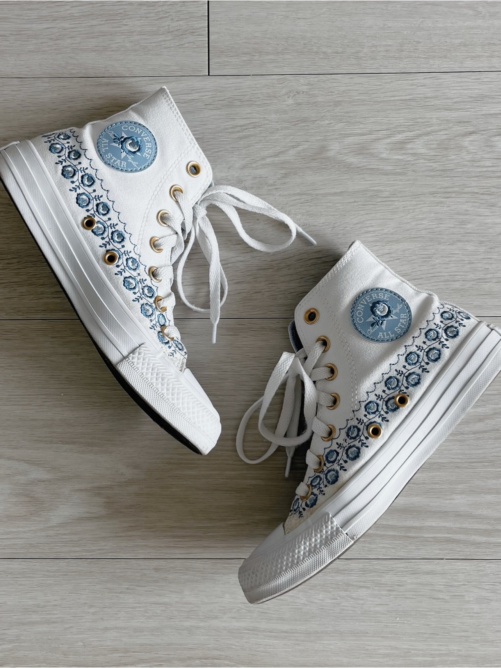 Blue Floral Embriordered Converse High-Tops